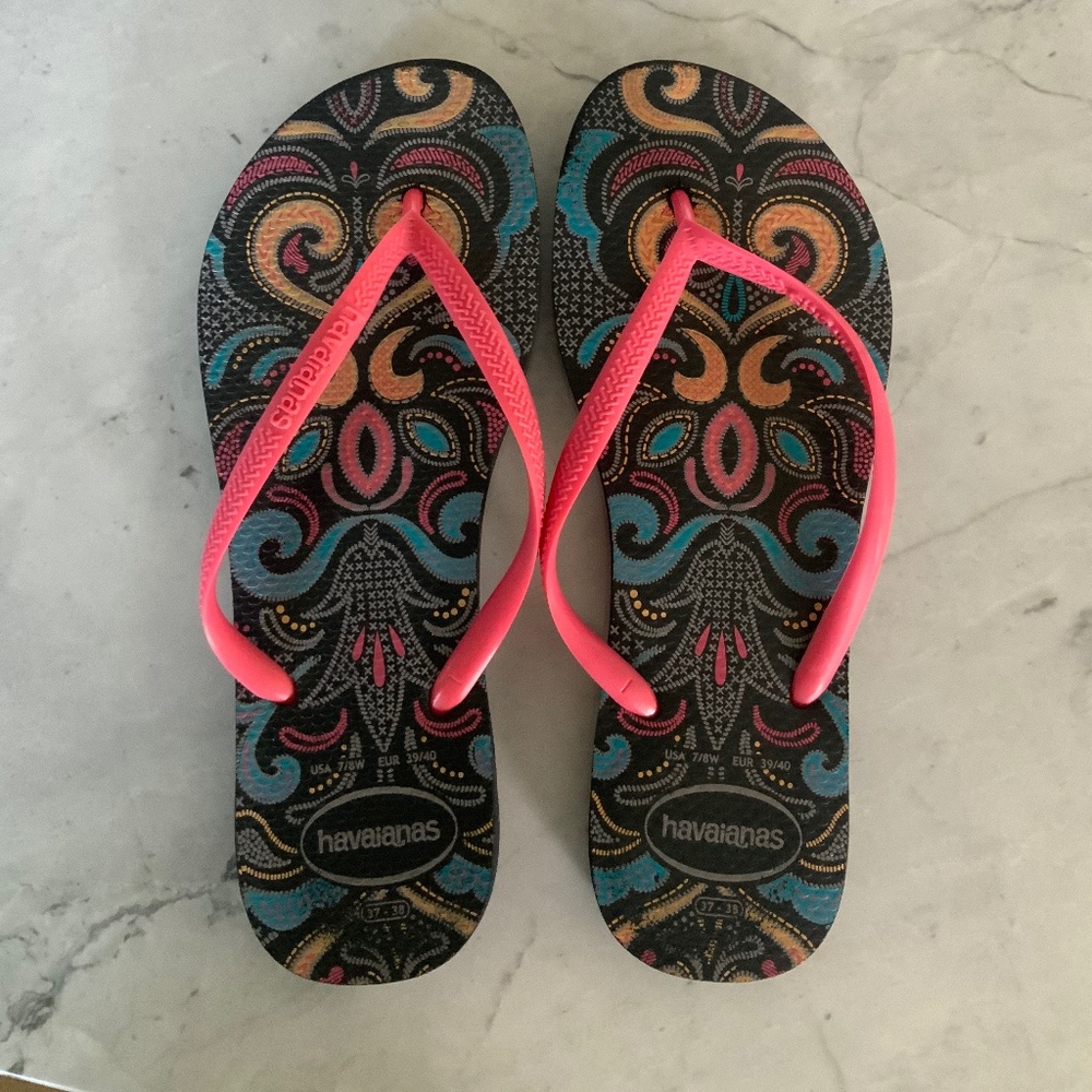 Havaianas Flip Flops size 7/8W